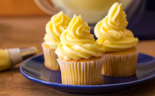 1 Bowl Vegan Lemon Cupcakes - Nora Cooks