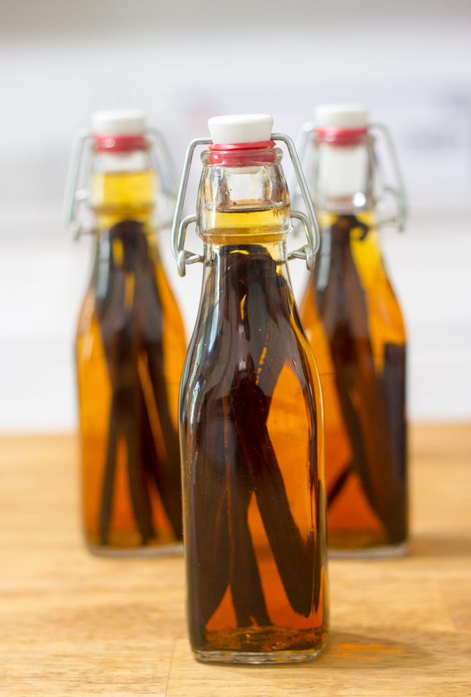 Homemade Vanilla Extract – Kevin Lee Jacobs
